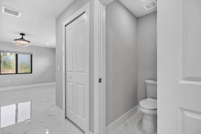 526 Wabasso S Ave, Lehigh Acres, FL 33974