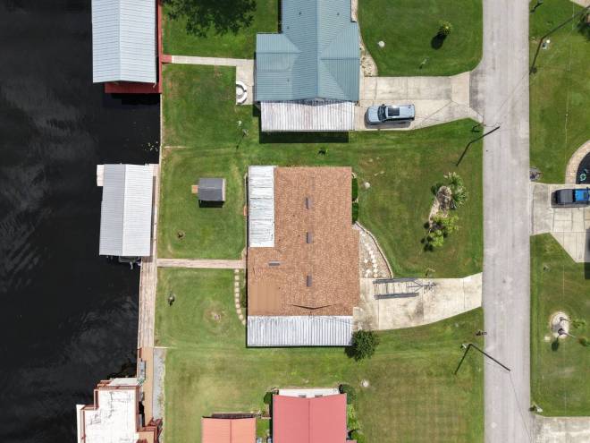 1630 Paradise Lane, Astor, FL 32102