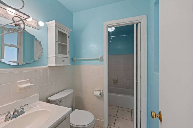 1630 Paradise Lane, Astor, FL 32102