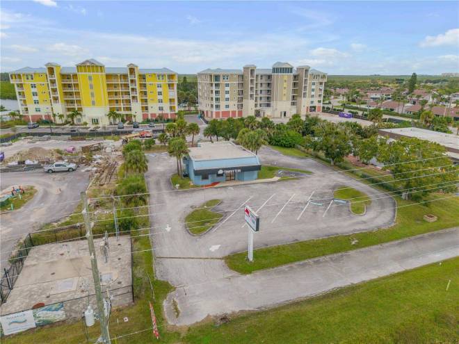 109 N Cswy, New Smyrna Beach, FL 32169