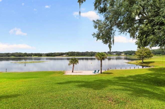 1833 Shore Line Dr, Leesburg, FL 34748