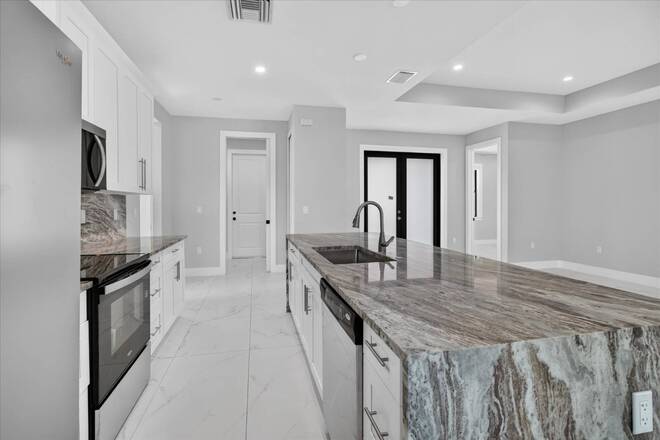 2843 14th SE Ave, Naples, FL 34117