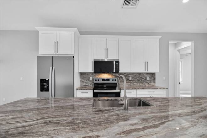 2843 14th SE Ave, Naples, FL 34117