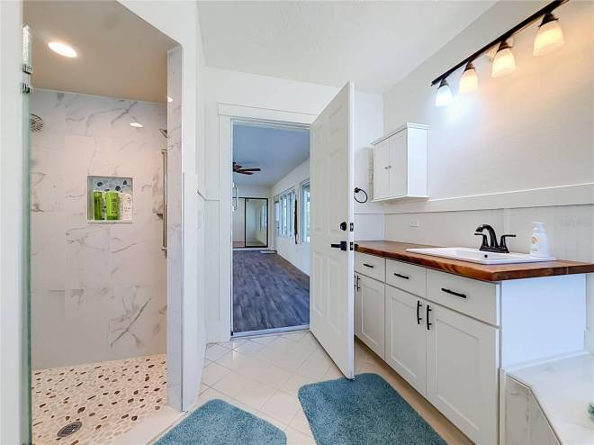 536 NW 9th Ave, Crystal River, FL 34428