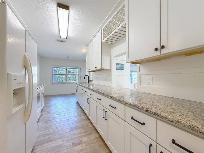 536 NW 9th Ave, Crystal River, FL 34428