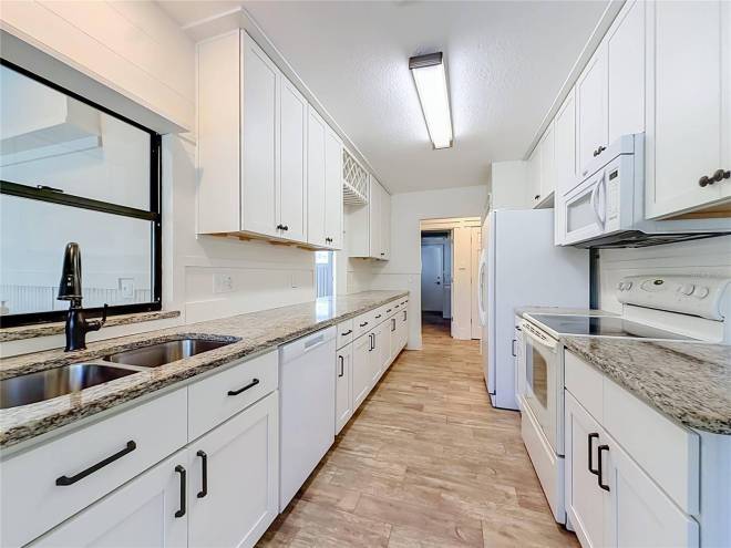 536 NW 9th Ave, Crystal River, FL 34428