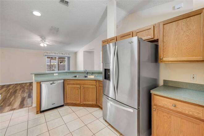2226 Juniper Dr, Edgewater, FL 32141