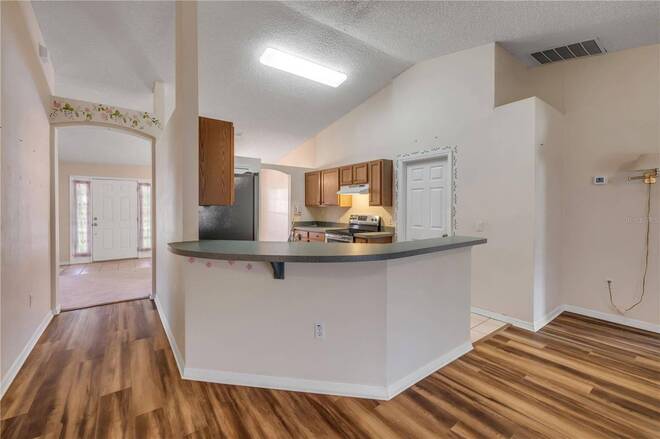 2226 Juniper Dr, Edgewater, FL 32141