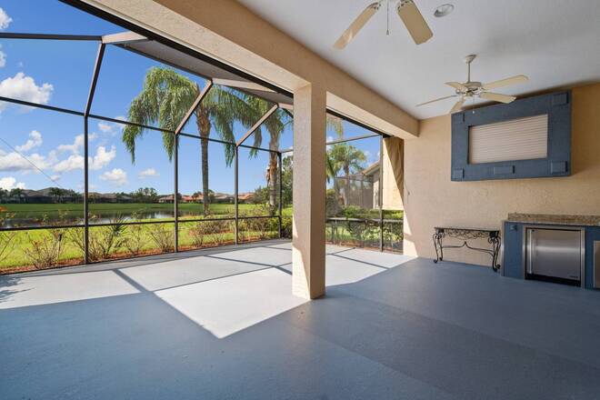 2464 Laurel Glen Dr, Lakeland, FL 33803