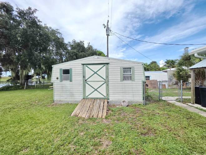 9568 SW Keen Ave, Okeechobee, FL 34974