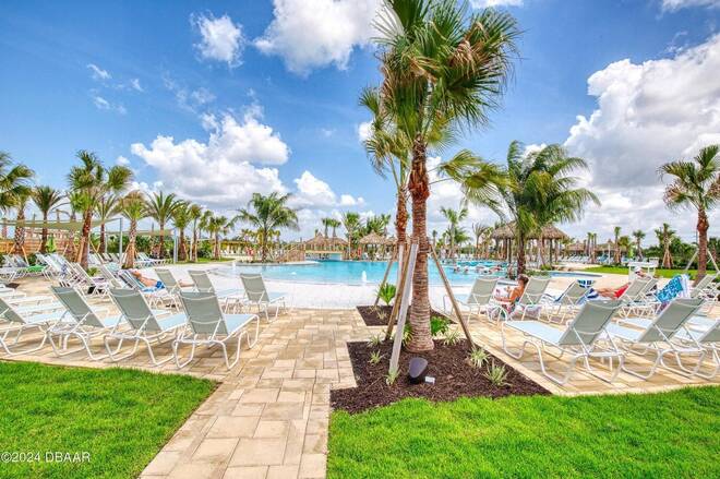 215 Hang Loose Way, Daytona Beach, FL 32124