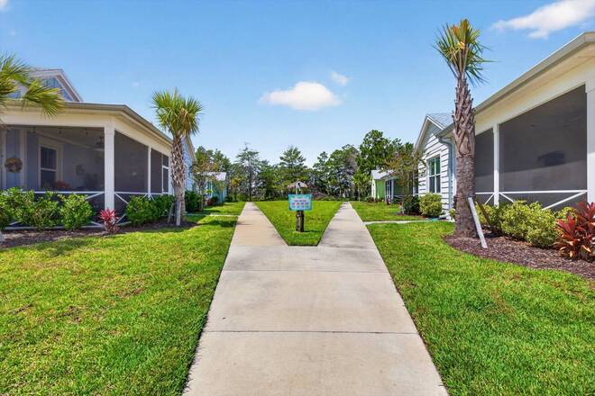 215 Hang Loose Way, Daytona Beach, FL 32124