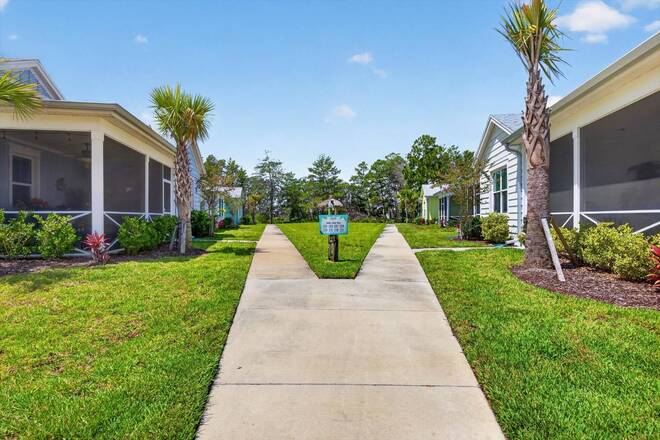 215 Hang Loose Way, Daytona Beach, FL 32124