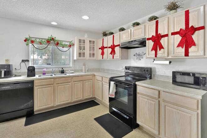 16816 Rising Star Dr, Clermont, FL 34714