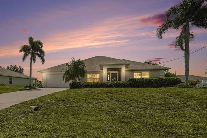 2004 NW 23rd Ter, Cape Coral, FL 33993