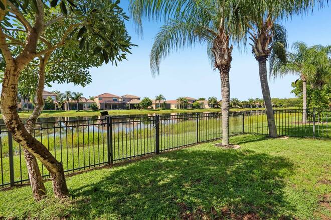 10450 Spruce Pine Ct, Fort Myers, FL 33913