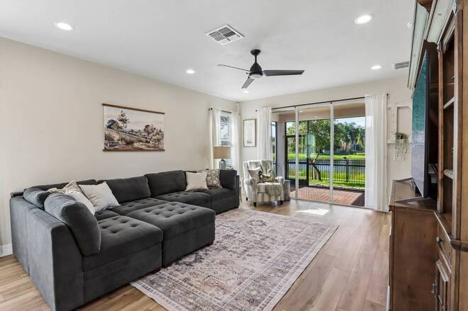 10450 Spruce Pine Ct, Fort Myers, FL 33913