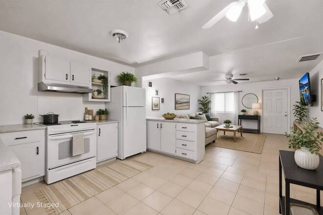 17434 / 17436 E Carnegie Cir, Fort Myers, FL 33967