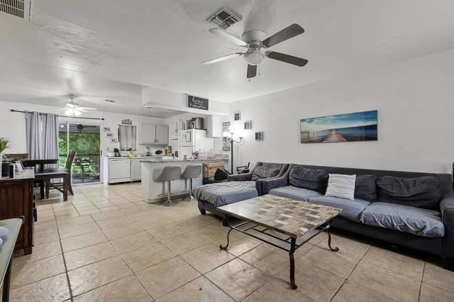 17434 / 17436 E Carnegie Cir, Fort Myers, FL 33967
