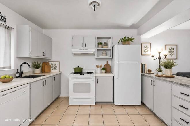 17434 / 17436 E Carnegie Cir, Fort Myers, FL 33967