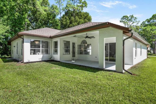 92  Wellstone Drive, Palm Coast, FL 32164