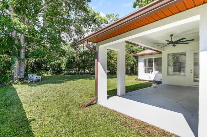 92  Wellstone Drive, Palm Coast, FL 32164