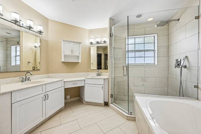 6520 NW 41st Ter, Coconut Creek, FL 33073
