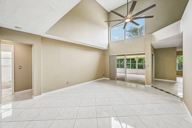 6520 NW 41st Ter, Coconut Creek, FL 33073