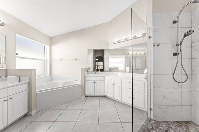 10037 Portofino Dr, Orlando, FL 32832