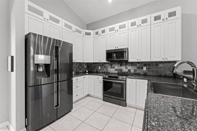 10037 Portofino Dr, Orlando, FL 32832
