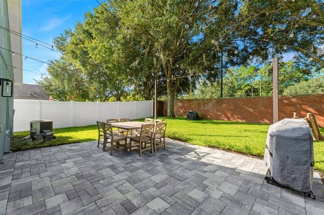 10037 Portofino Dr, Orlando, FL 32832