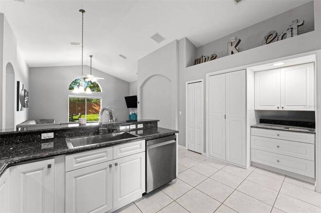10037 Portofino Dr, Orlando, FL 32832