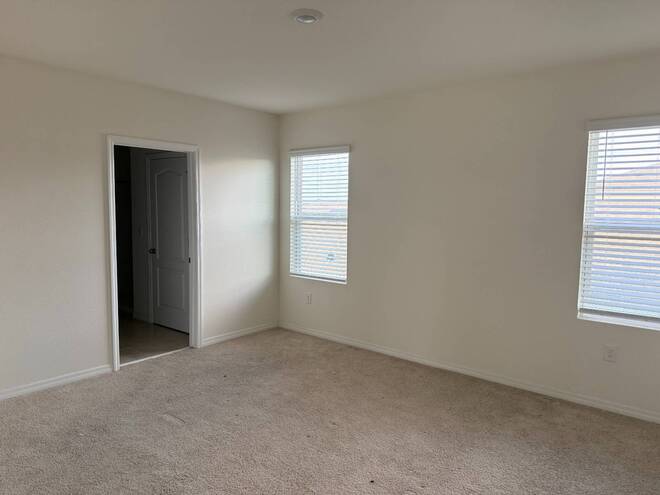2655 Swooping Sparrow Dr, Saint Cloud, FL 34773