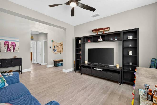 424 Margaritaville Ave, Daytona Beach, FL 32124