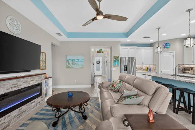 424 Margaritaville Ave, Daytona Beach, FL 32124