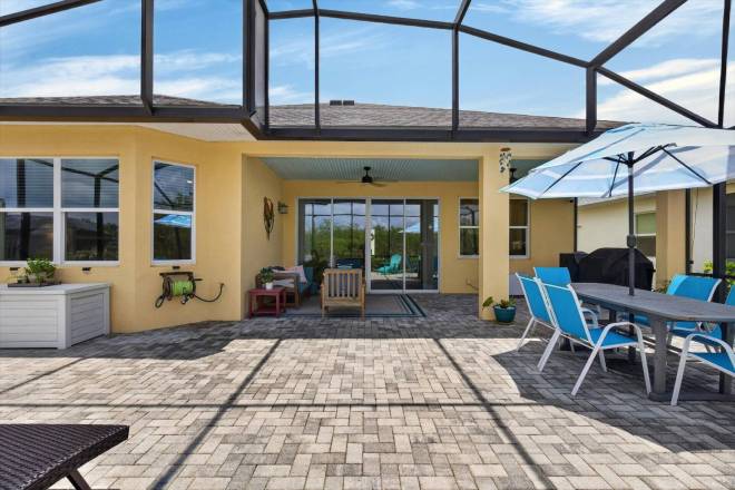 424 Margaritaville Ave, Daytona Beach, FL 32124