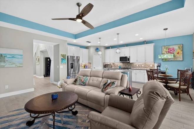 424 Margaritaville Ave, Daytona Beach, FL 32124