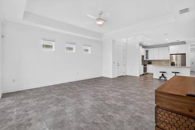 215 Gypsy Palace Lane, Daytona Beach, FL 32124