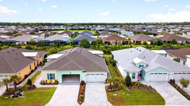 215 Gypsy Palace Lane, Daytona Beach, FL 32124