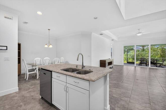 215 Gypsy Palace Lane, Daytona Beach, FL 32124