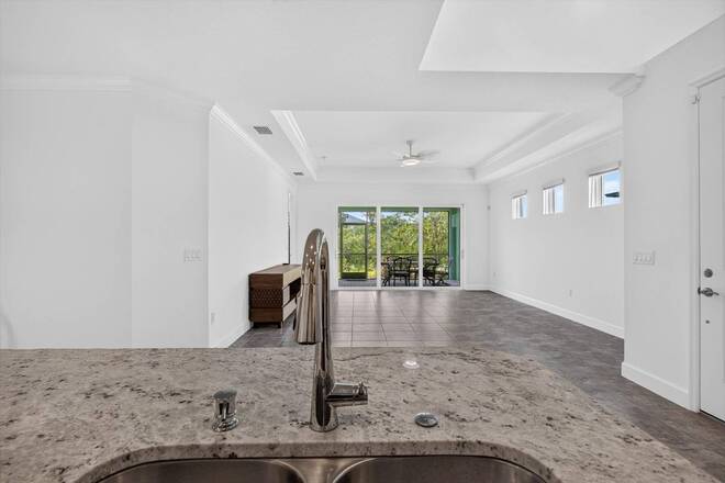 215 Gypsy Palace Lane, Daytona Beach, FL 32124