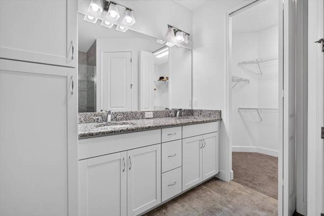 215 Gypsy Palace Lane, Daytona Beach, FL 32124