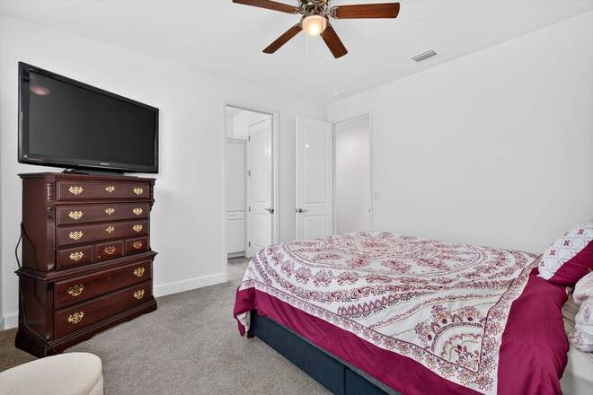 215 Gypsy Palace Lane, Daytona Beach, FL 32124