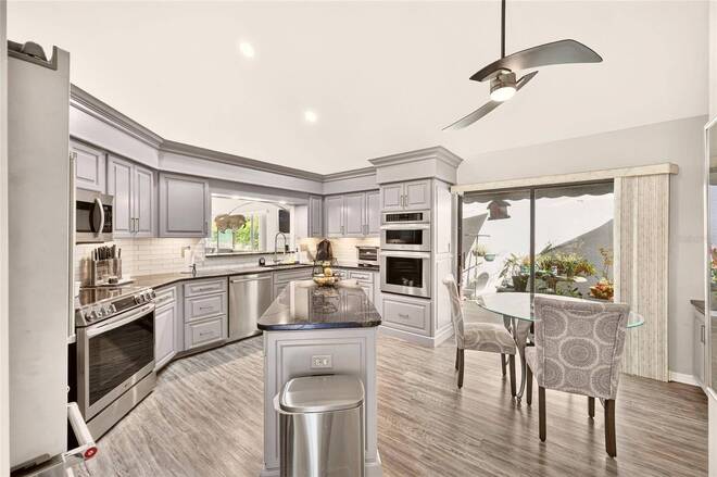 1912 SE Twin Bridge Cir, Ocala, FL 34471