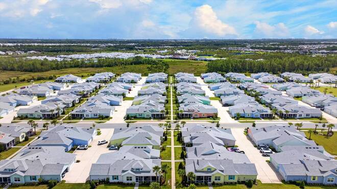 361 Parrot Lane, Daytona Beach, FL 32124