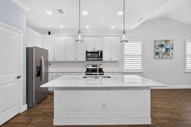 361 Parrot Lane, Daytona Beach, FL 32124