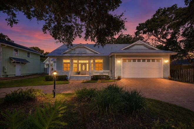 410 S Peninsula Ave, New Smyrna Beach, FL 32169