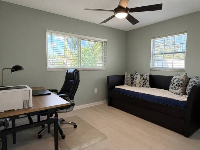 166 Algiers Dr, Venice, FL 34293