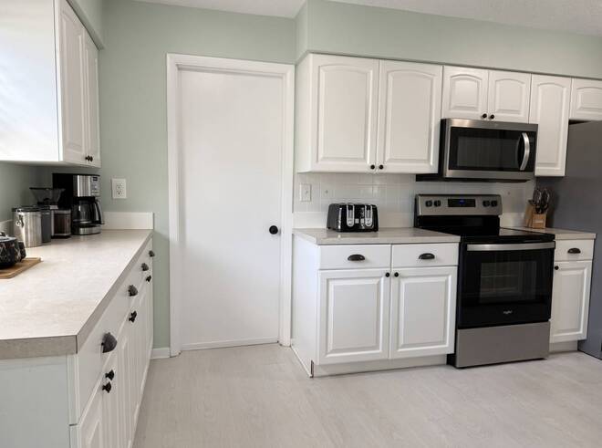 166 Algiers Dr, Venice, FL 34293
