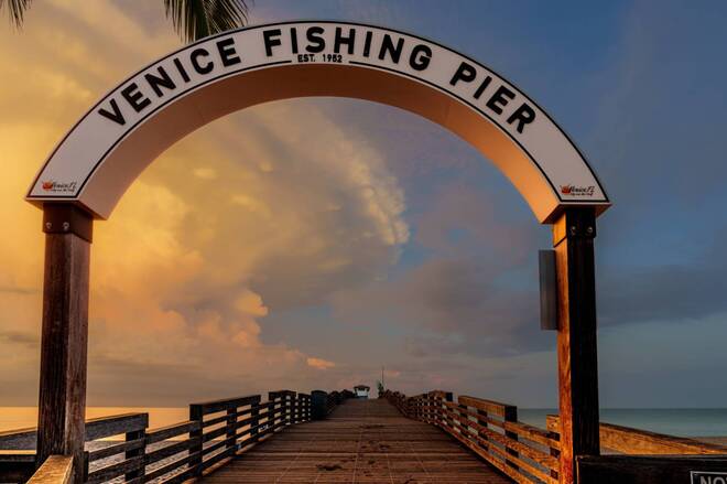 166 Algiers Dr, Venice, FL 34293